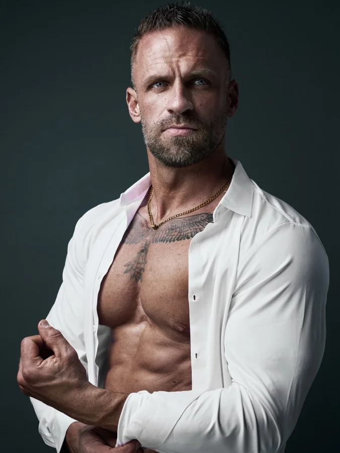 Julian Heck Studio Portrait